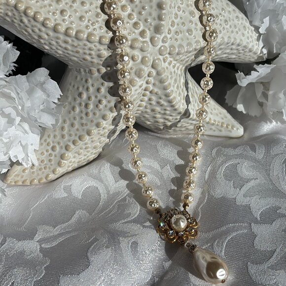 MIRIAM HASKELL BAROQUE FAUX PEARL RHINESTONE DROP NECKLACE - Picture 4 of 8